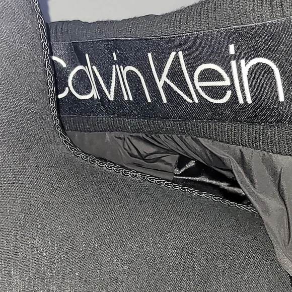 Calvin Klein Black Puffer Vest with Diamond Quilting and High Collar - Picture 9 of 14